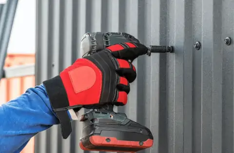 Travaux de zinguerie - Le Chaffaut-Saint-Jurson